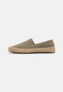 Pier One 5 Pier One Espadrilles - Brown