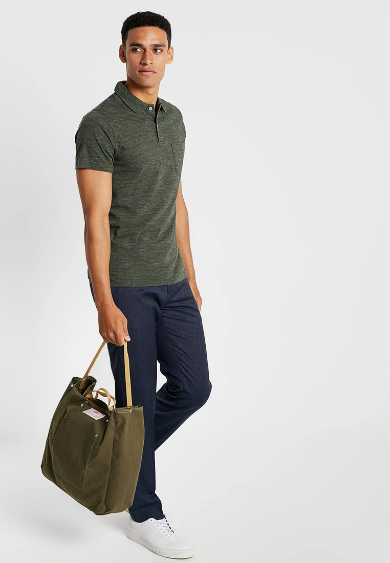 Pier One Poloshirt - Oliv 4 Pier One Poloshirt - Oliv - Afbeelding 2