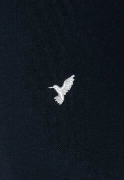 Pier One Pique Embro Detail- T-Shirt Basic - Dark Blue 7 Pier One Pique Embro Detail- T-Shirt Basic - Dark Blue -Pier One 421eaf6ab4a14994be819750c9b8e6d4