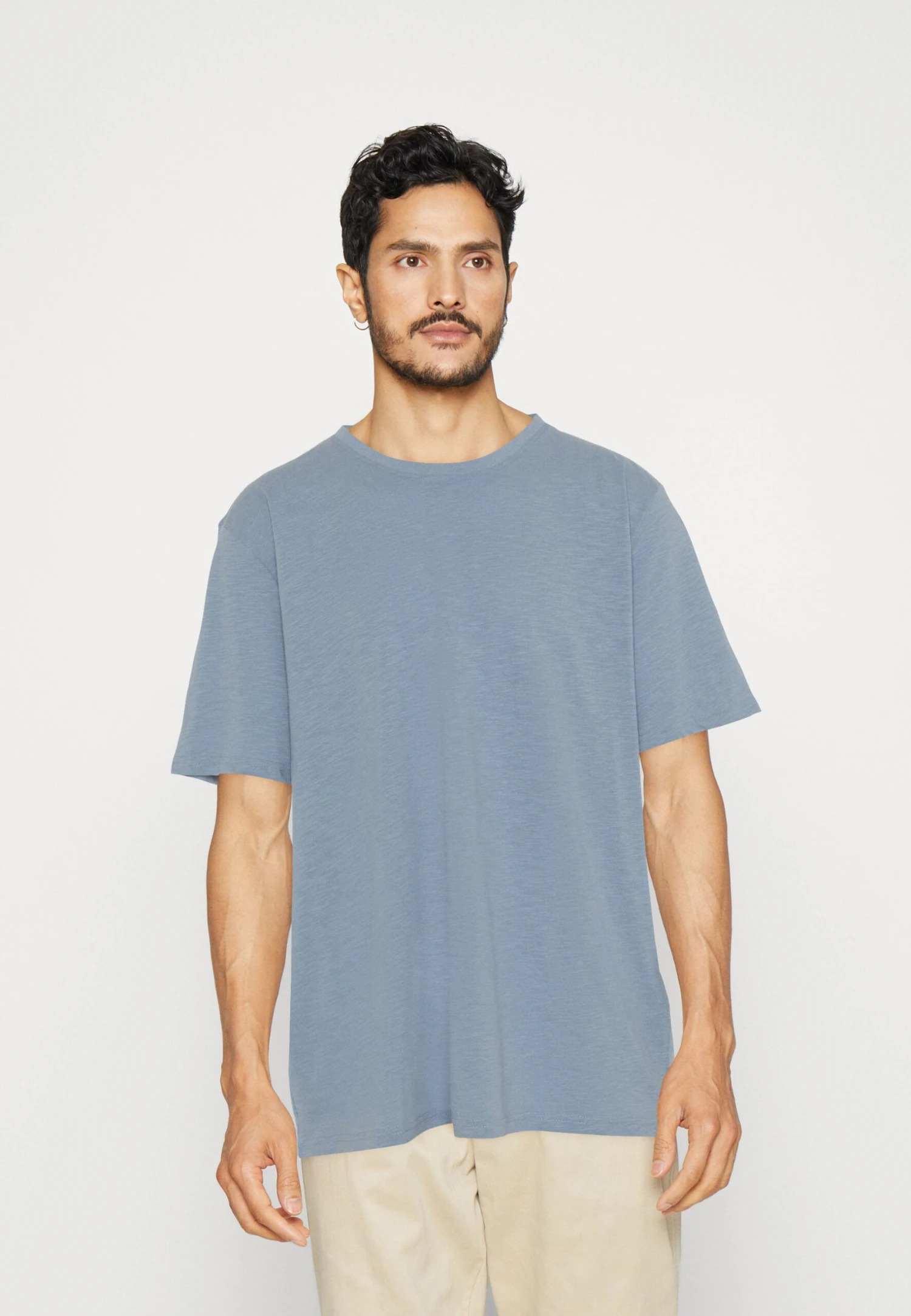 Pier One 5 Pack - T-Shirt Basic - Mint/Off-White/Khaki 7 Pier One 5 Pack - T-Shirt Basic - Mint/Off-White/Khaki - Afbeelding 5