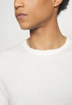 Pier One Slim Fit Ribbed T-Shirt 2 Pack - T-Shirt Basic - White/Black 13 Pier One Slim Fit Ribbed T-Shirt 2 Pack - T-Shirt Basic - White/Black -Pier One 47ed5d9d06544ed3a59ae57586b07ca5