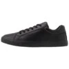 Pier One Unisex - Sneakers Laag - Black 1 Pier One Unisex - Sneakers Laag - Black -Pier One 4c6393a3f6ef4001abdc81df67bc85df