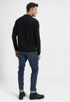 Pier One Poloshirt - Black 9 Pier One Poloshirt - Black -Pier One 6a3db35ef7ed472e82adc0b833ce8448