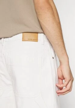 Pier One Carpenter Colored Twill- Straight Leg Jeans - Off-White -Pier One 6ab9ac206d634ef2960024847cf7be03