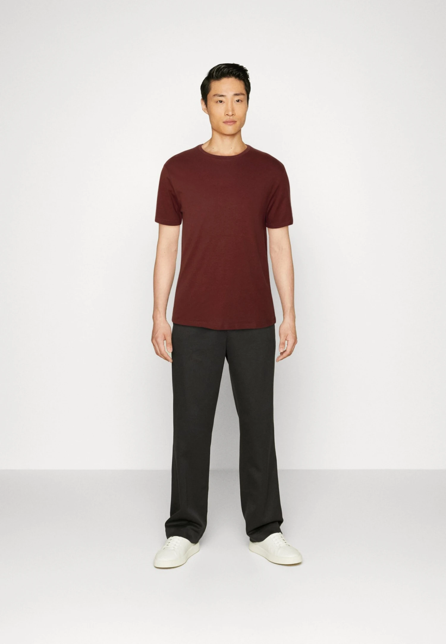 Pier One 7 Pack - T-Shirt Basic - Black/Dark Blue/Dark Green 3 Pier One 7 Pack - T-Shirt Basic - Black/Dark Blue/Dark Green