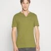 Pier One T-Shirt Basic - Green 1 Pier One T-Shirt Basic - Green -Pier One a185a5f3f9254440bc0776c8bad66ab4