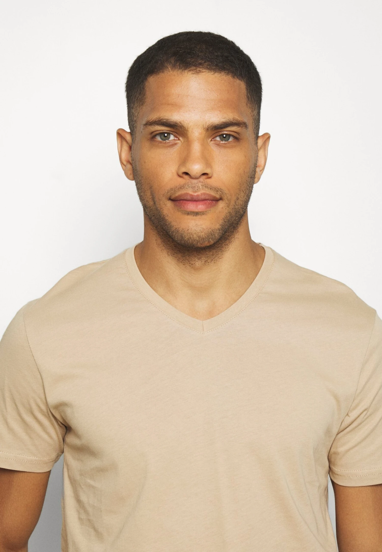 Pier One 3 Pack - T-Shirt Basic - Khaki/Tan/Dark Blue 8 Pier One 3 Pack - T-Shirt Basic - Khaki/Tan/Dark Blue - Afbeelding 6