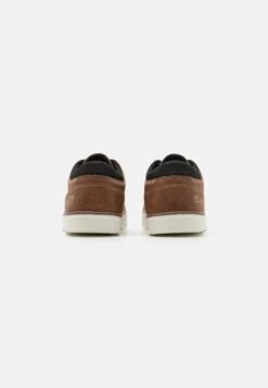 Pier One Sneakers Laag - Cognac 10 Pier One Sneakers Laag - Cognac -Pier One c179352cbf354ec887f25290834dd5a5