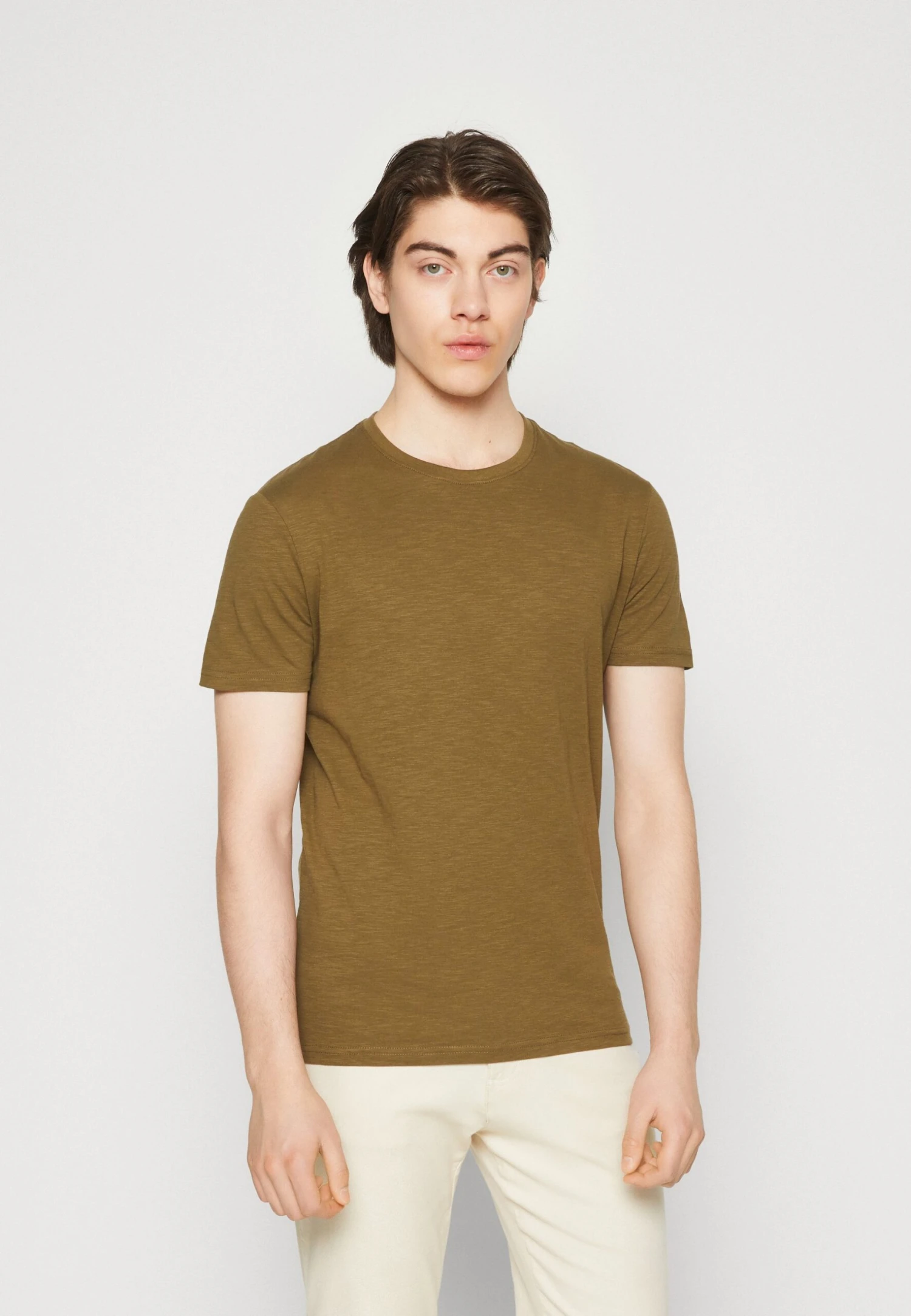 Pier One 5 Pack - T-Shirt Basic - Black/Light Blue/Khaki/Mint/Beige 4 Pier One 5 Pack - T-Shirt Basic - Black/Light Blue/Khaki/Mint/Beige - Afbeelding 2