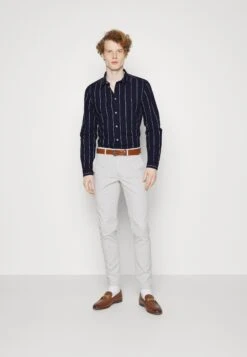 Pier One Linen Mix Stripe - Overhemd - Dark Blue 9 Pier One Linen Mix Stripe - Overhemd - Dark Blue -Pier One d8d297b2c01442beb06eab0630216764