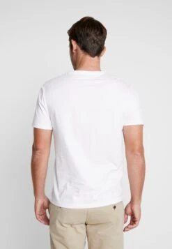Pier One 3 Pack- T-Shirt Basic - White 10 Pier One 3 Pack- T-Shirt Basic - White -Pier One dd9b35a7ff65475f8768ff00fea41e9f