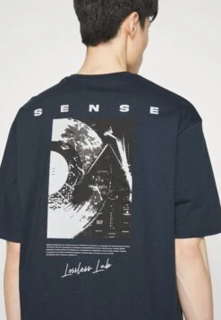 Pier One Sense Tee- T-Shirt Print - Dark Blue 12 Pier One Sense Tee- T-Shirt Print - Dark Blue -Pier One e690df0b9a214c2fa436c69165ff17cd