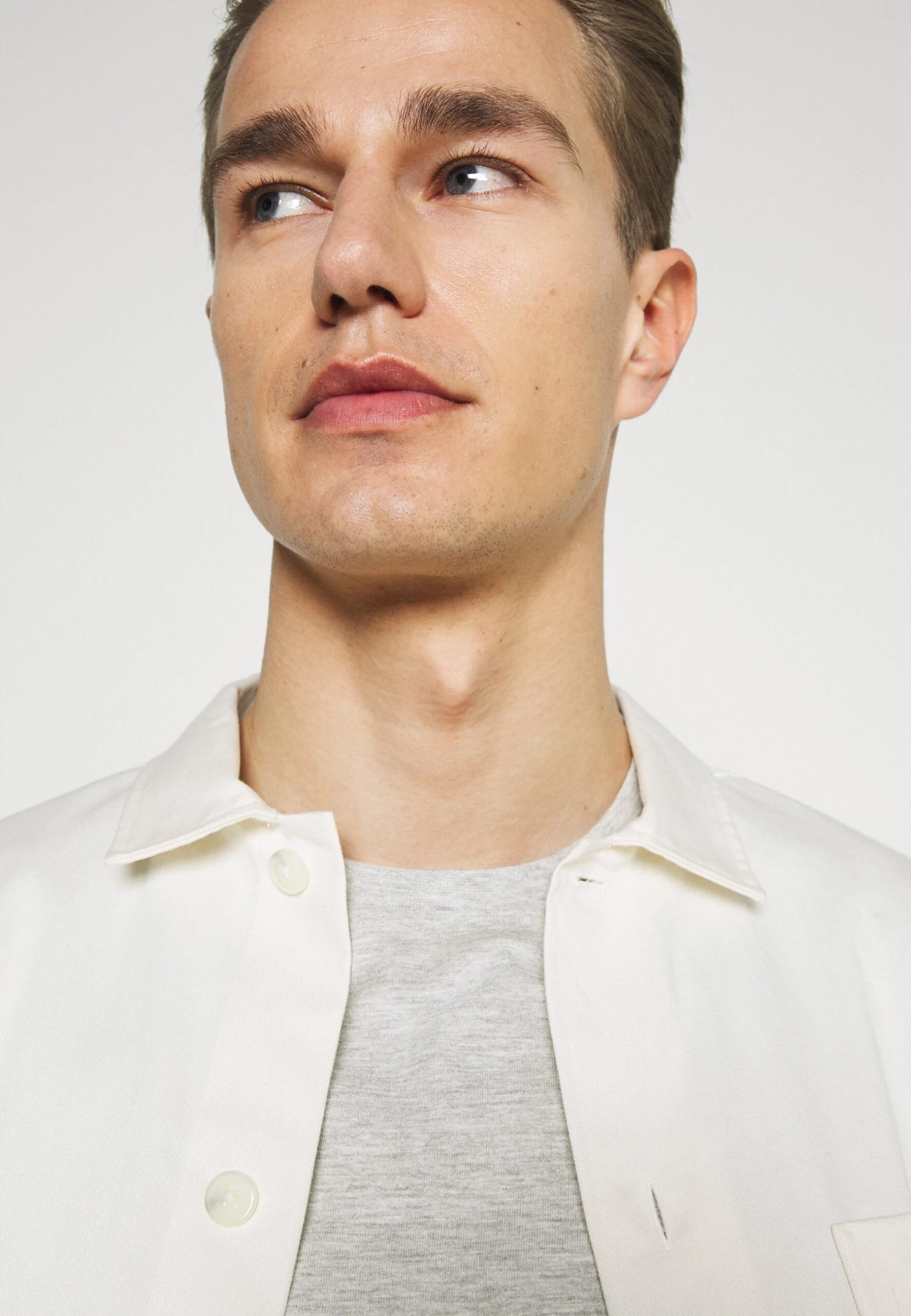 Pier One 3 Pack - T-Shirt Basic - Black/Grey/Bordeaux 8 Pier One 3 Pack - T-Shirt Basic - Black/Grey/Bordeaux - Afbeelding 6